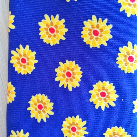 Floral tie - Picture 5 of 8